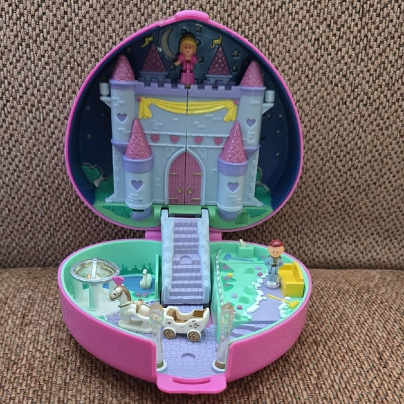Polly Pocket Starlight Castle Compact - Vintage 1990s - EUC
